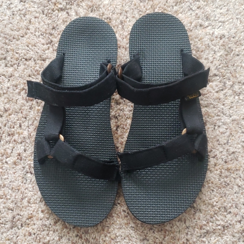 Teva black universal slide